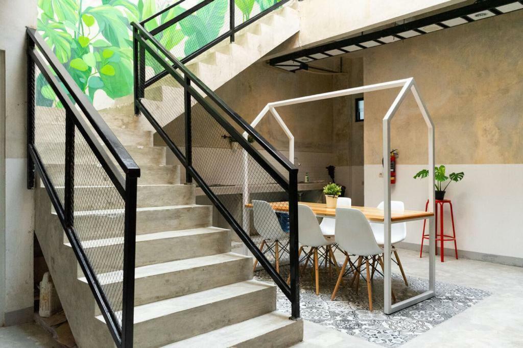 Fybed Apart otel Semarang Dış mekan fotoğraf