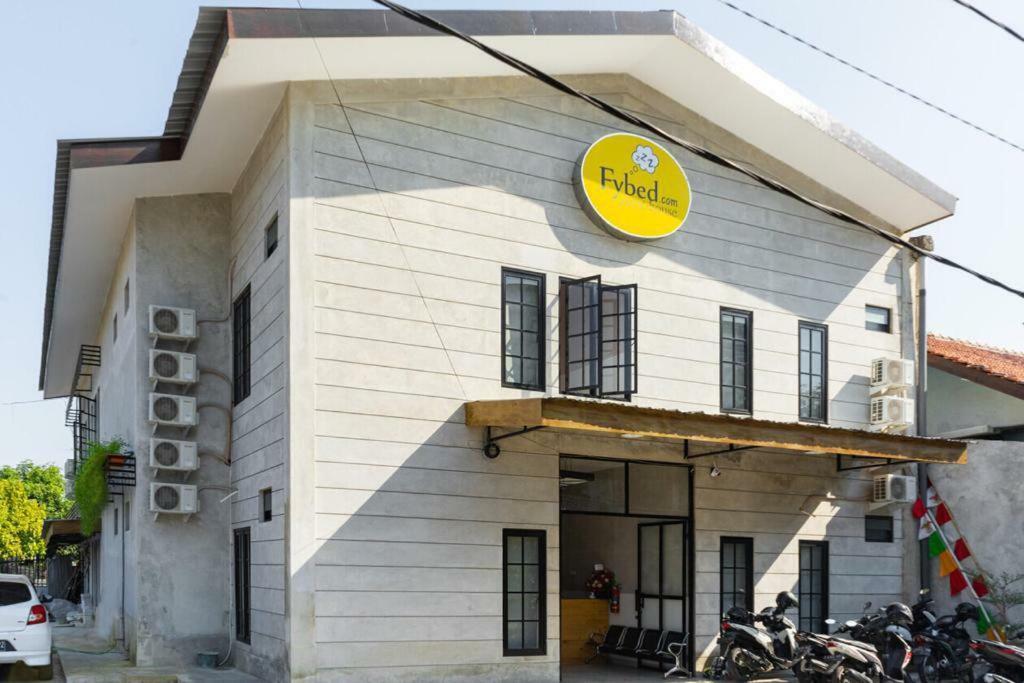 Fybed Apart otel Semarang Dış mekan fotoğraf