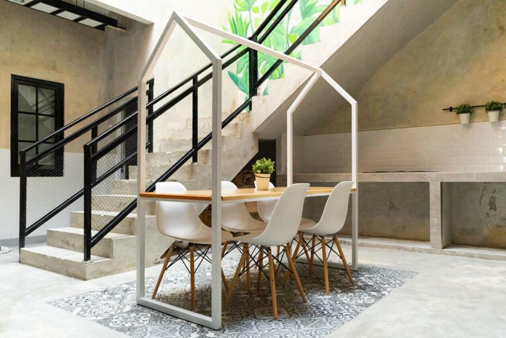 Fybed Apart otel Semarang Dış mekan fotoğraf