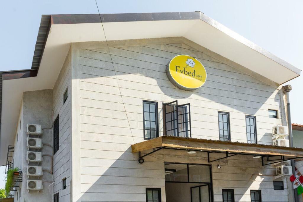 Fybed Apart otel Semarang Dış mekan fotoğraf